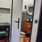 Moderne Hotel Saint-Denis (Seine-Saint-Denis)