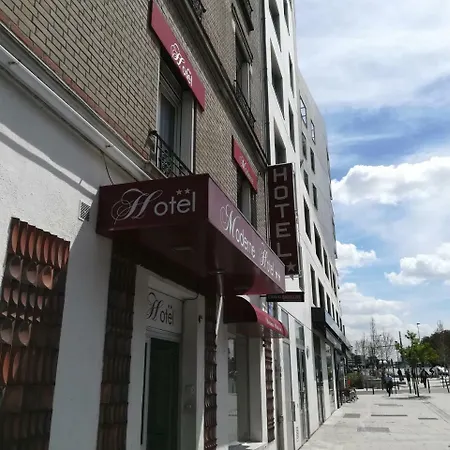 Moderne 2* Saint-Denis (Seine-Saint-Denis)