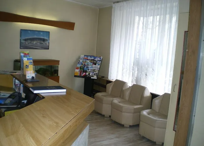 Moderne Hotel 2*