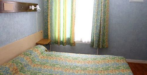 Hotel Moderne 2*